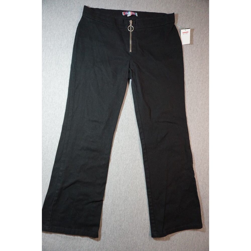 Urban Outfitters Straight leg Black with silver pull ring fly zip Sz 4